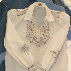 Vintage Tramo 100% hand Embroidered Cream Blouse